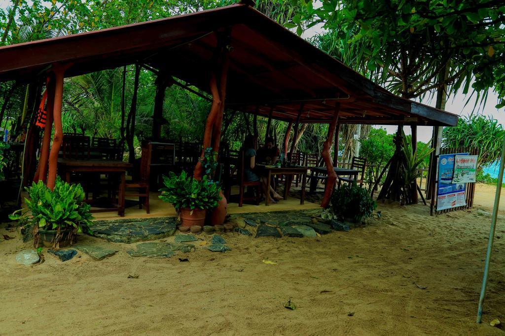 Mallika Guest House Tangalle Dış mekan fotoğraf