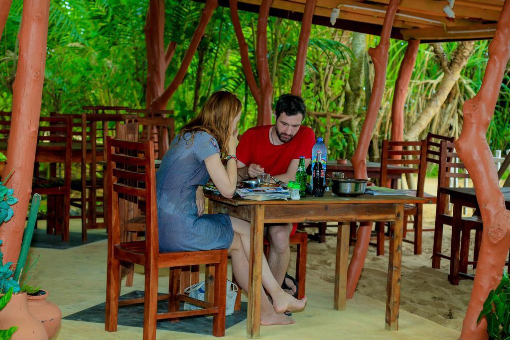 Mallika Guest House Tangalle Dış mekan fotoğraf